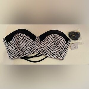 NWT Jessica Simpson Bikini‎ Top Black White Size Small